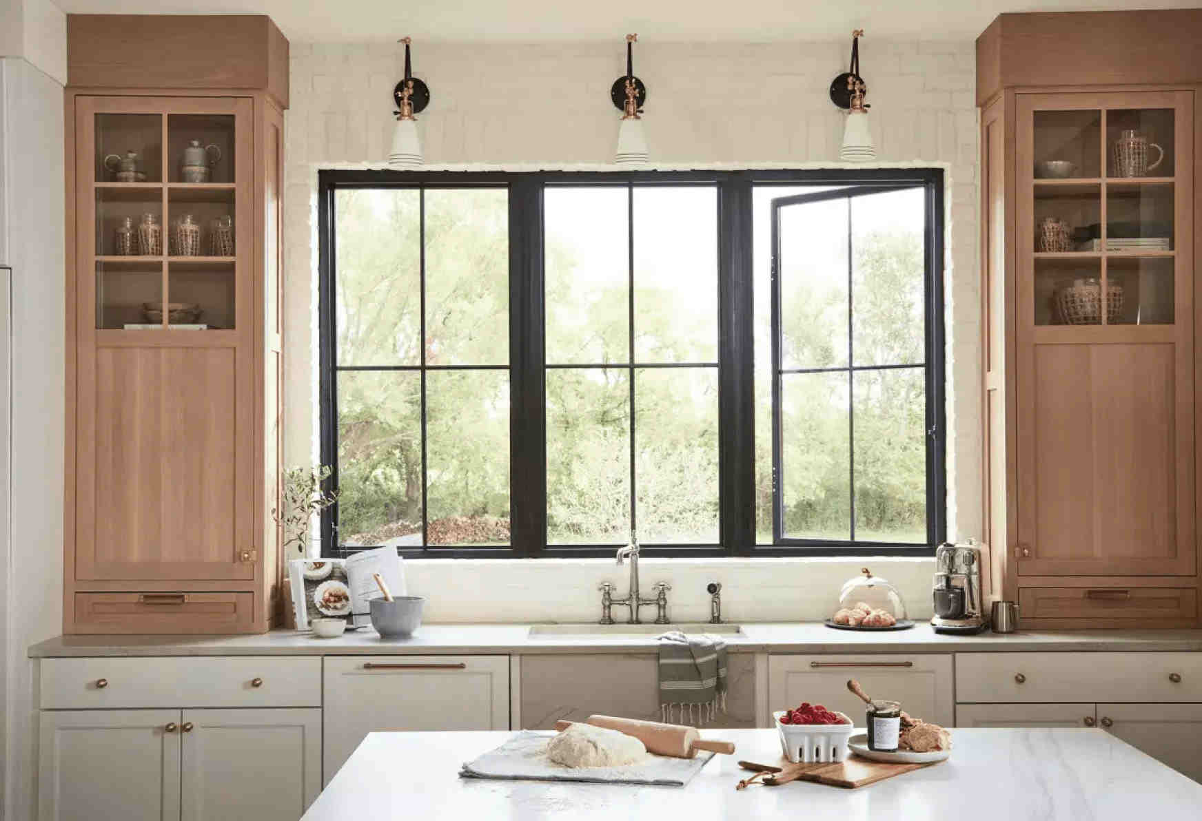 алюминиевое окно на кухню