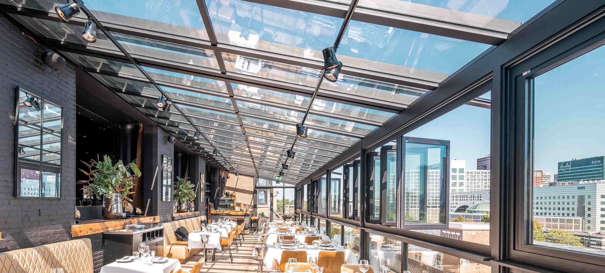 Панорамне скління ресторану